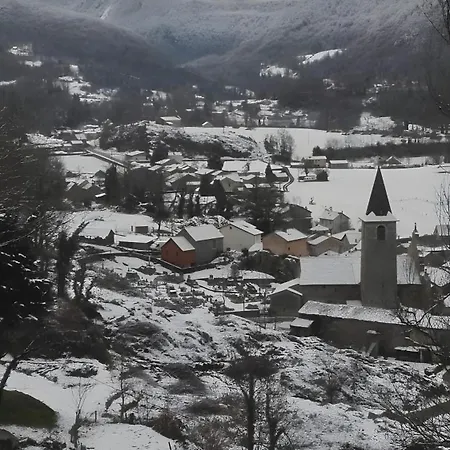 Maison Typique De Montagne * Erce