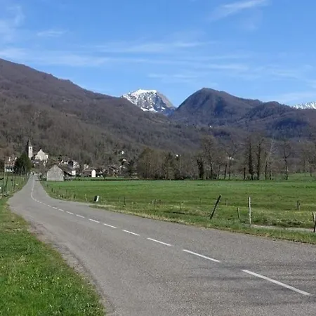 Maison Typique De Montagne *