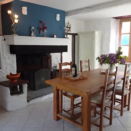 Maison Typique De Montagne